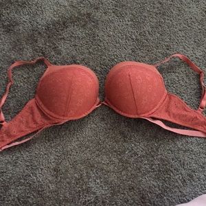 Victoria's Secret bombshell bra
